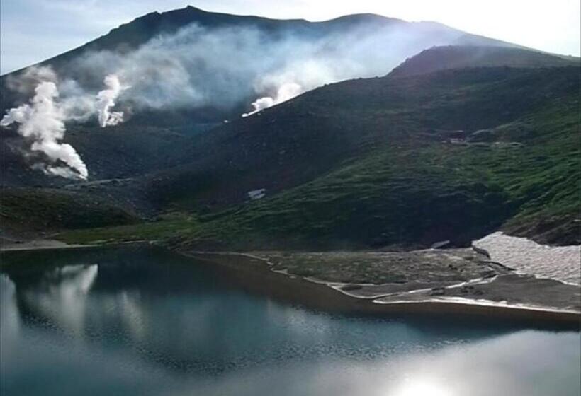 בית מלון כפרי K S House Hokkaido  Asahidake Onsen Hostel