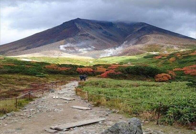 בית מלון כפרי K S House Hokkaido  Asahidake Onsen Hostel