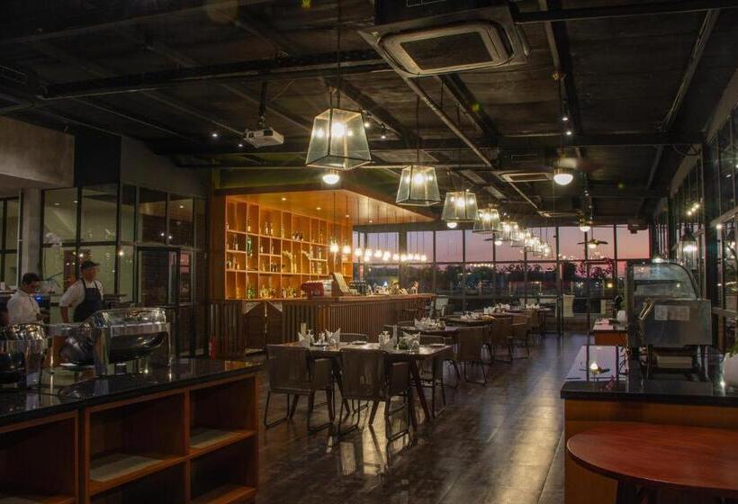 ホテル Klapa Resort