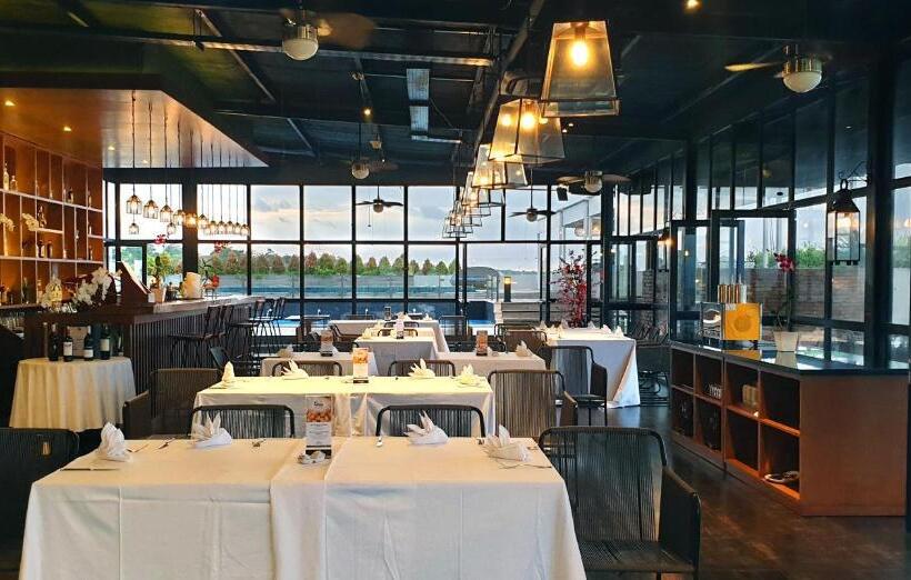 ホテル Klapa Resort