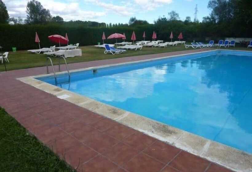 בית מלון כפרי La Alegría