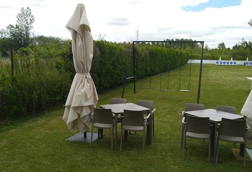 בית מלון כפרי La Alegría