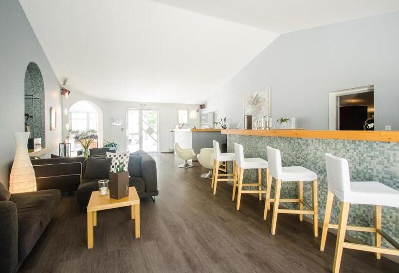 酒店 Logis Hôtel La Magnanerie Côté Bistro