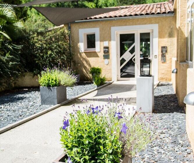 호텔 Logis Hôtel La Magnanerie Côté Bistro