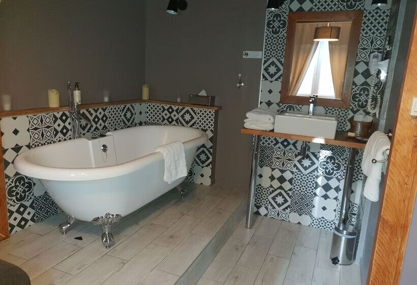 호텔 Logis Hôtel La Magnanerie Côté Bistro