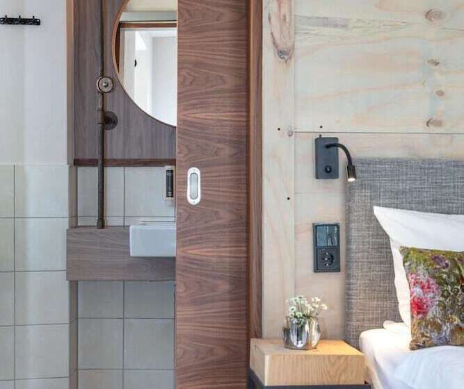 Отель Luiseluisenhof