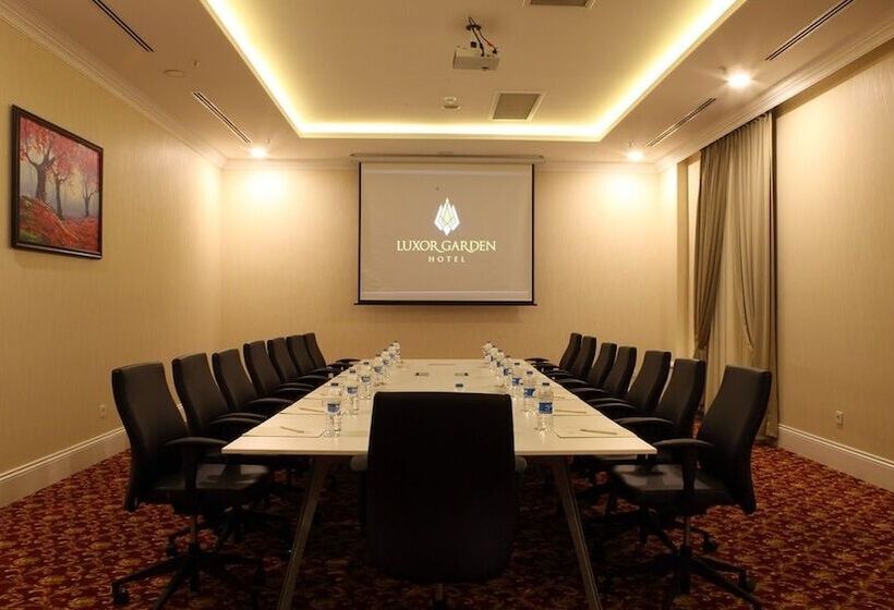 هتل Luxor Garden