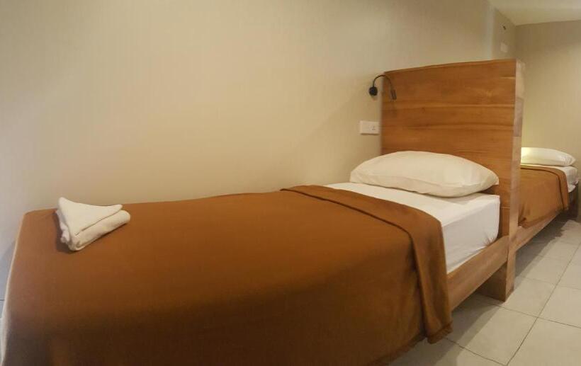 בית מלון כפרי Naturela