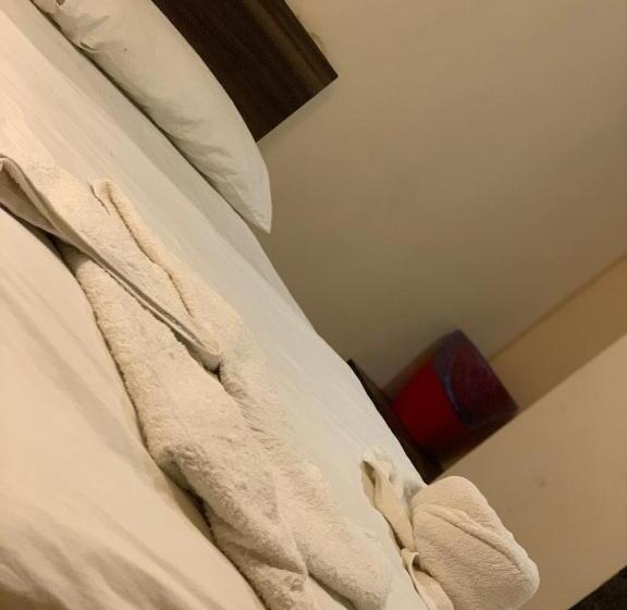 Newtown Hotel Puchong