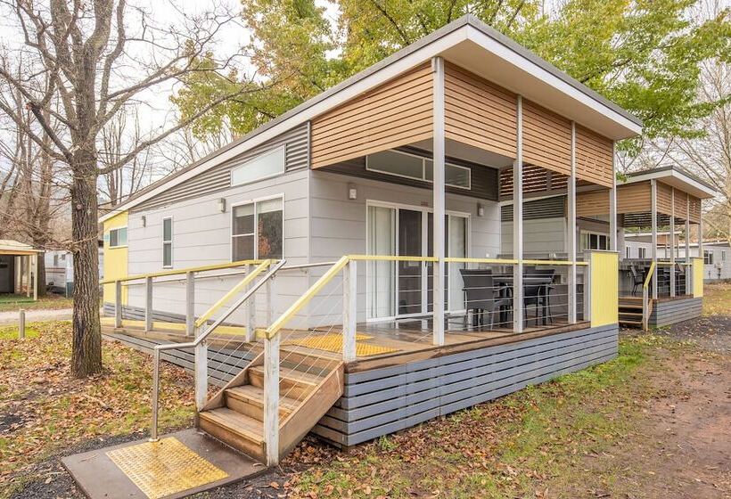 هتل Nrma Bright Holiday Park