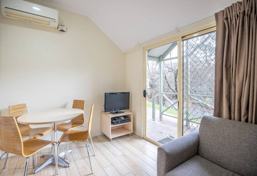 هتل Nrma Bright Holiday Park