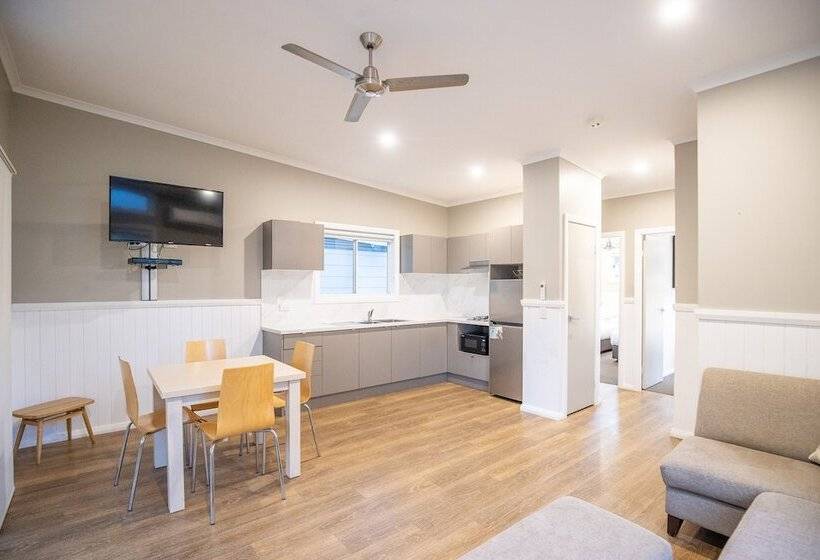 هتل Nrma Bright Holiday Park