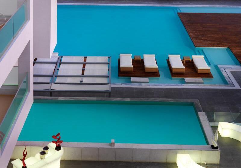 Отель Out Of The Blue Resort & Spa