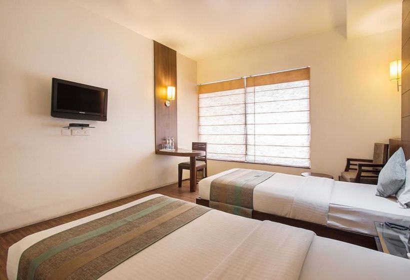 בית מלון כפרי Capital O 705  Siddharth Inn