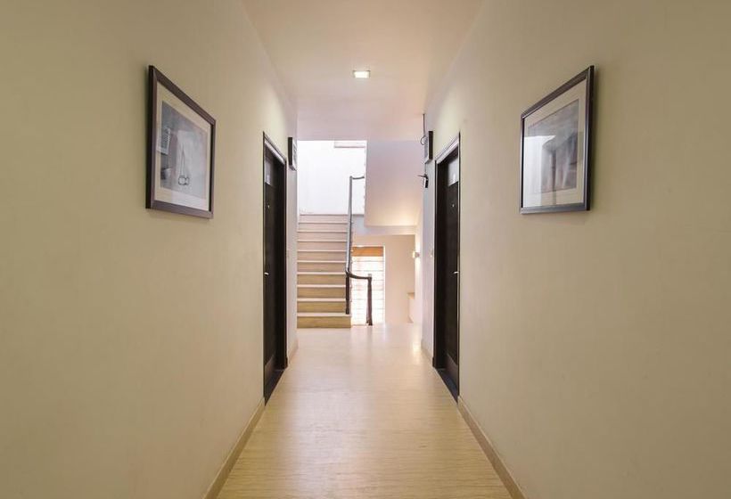 בית מלון כפרי Capital O 705  Siddharth Inn