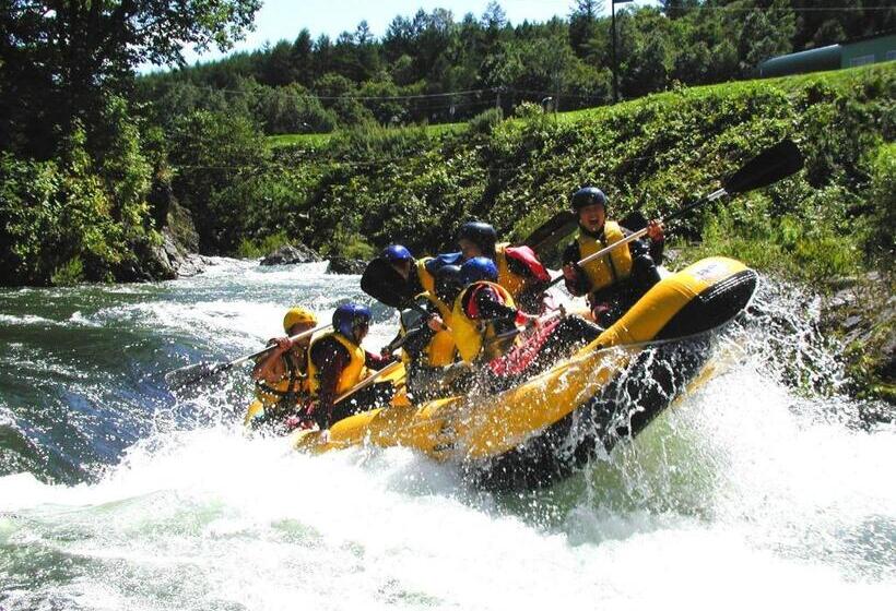 فندق Resort Inn North Country