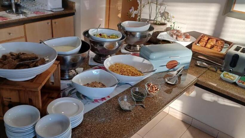 Отель Road Lodge Centurion