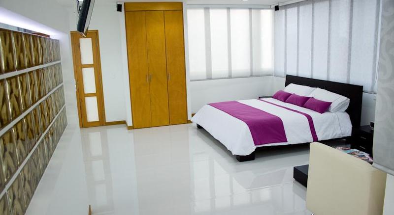 Hotel San Antonio Plaza