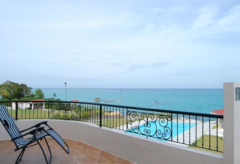 هتل Sherwood Bay Resort & Aqua Sports