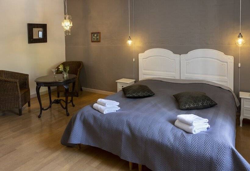 בית מלון כפרי Sonnerupgaard Gods