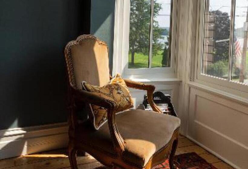 فندق Stewart House