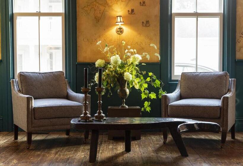 فندق Stewart House