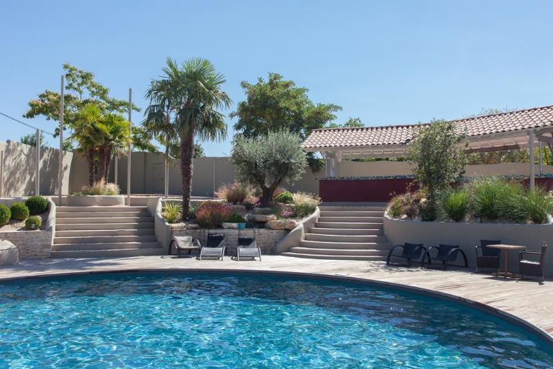 Отель The Originals Boutique, Hôtel La Grange, Niort