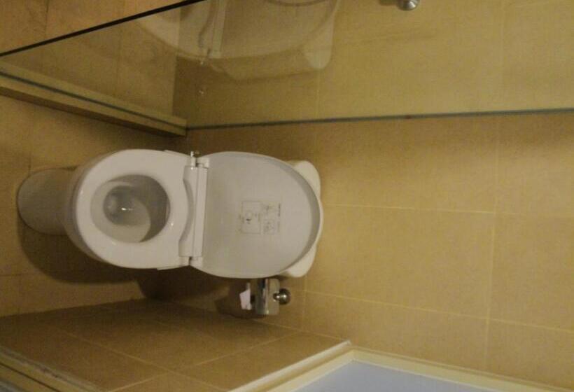 Top Hotel Manado By Gran Puri