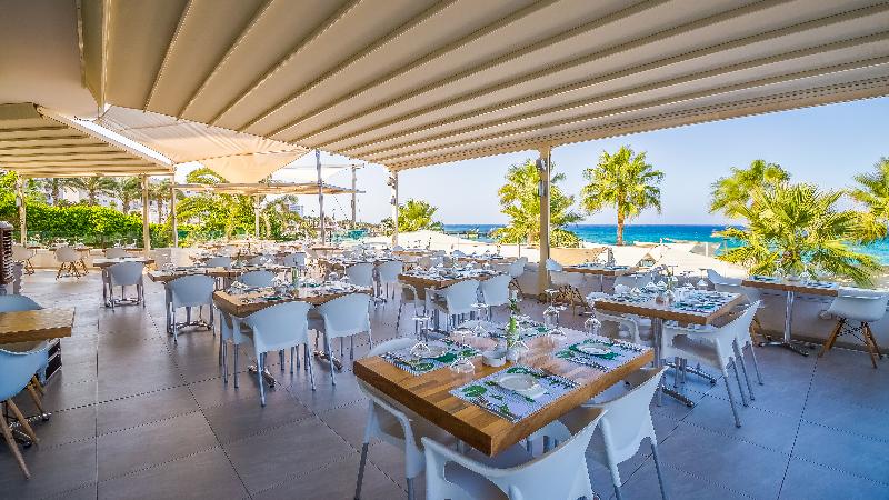 Отель Vrissaki Beach