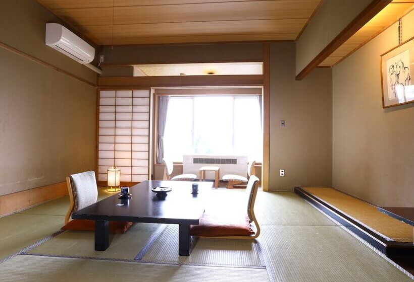 Aburaya Ryokan