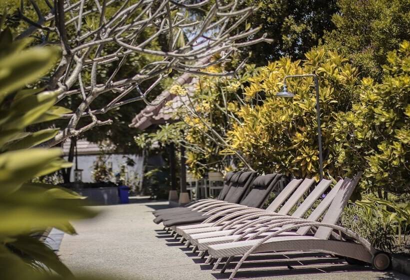 La Prima Hotel Flores