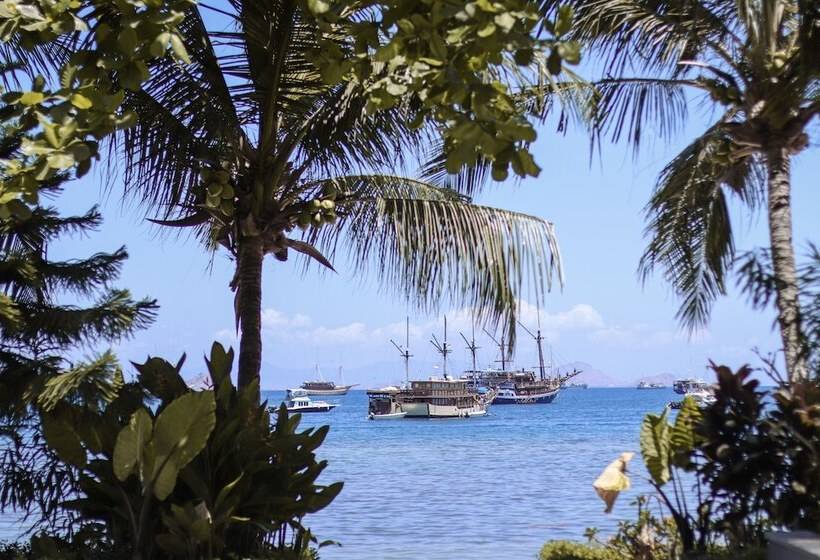 La Prima Hotel Flores