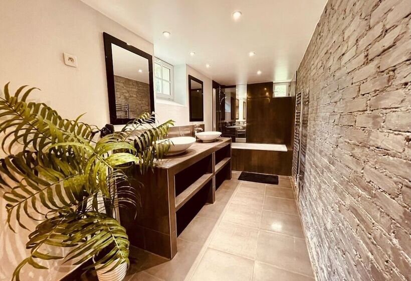 La Villa Du Moulin De Champie   Versailles