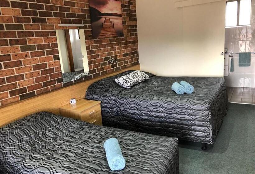 מוטל Denman Motor Inn