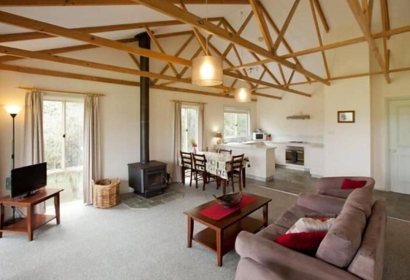 Mystery Bay Cottages