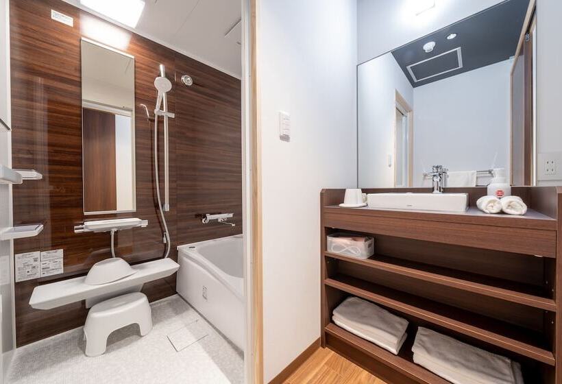 Nishiyama Ryokan   Established In 1953