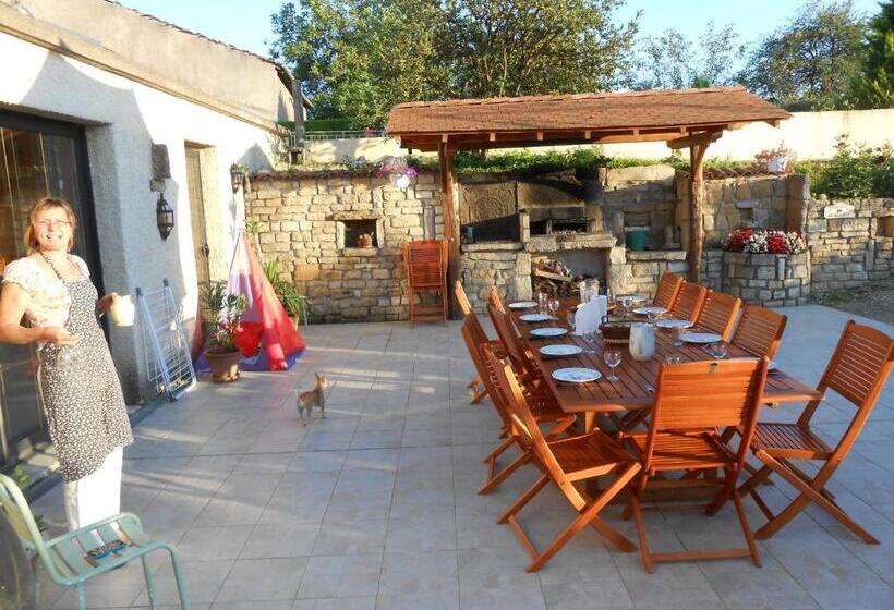 פנסיון La Ferme Des 3 Suissesses