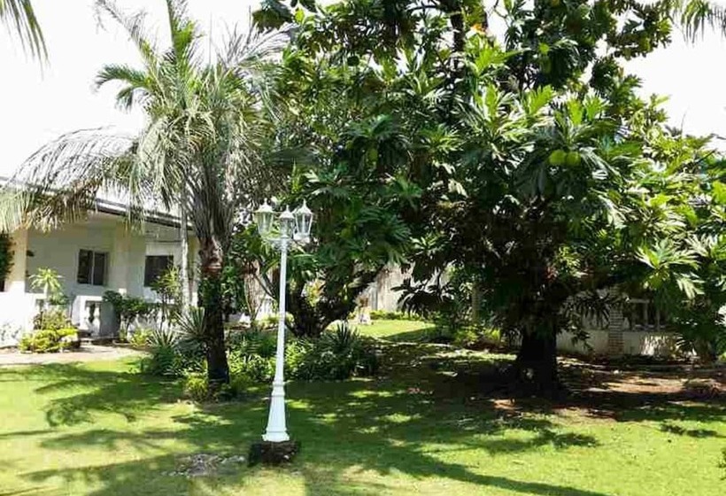 پانسیون Lapu Lapu Cottages & Restaurant