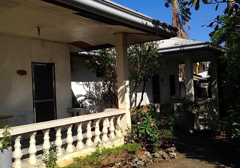 پانسیون Lapu Lapu Cottages & Restaurant