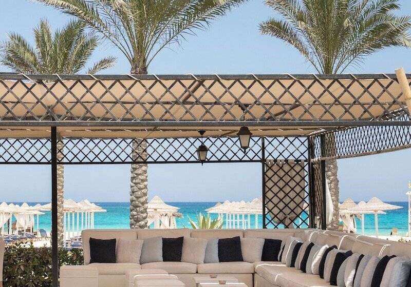 Курорт Jaz Oriental, Almaza Bay