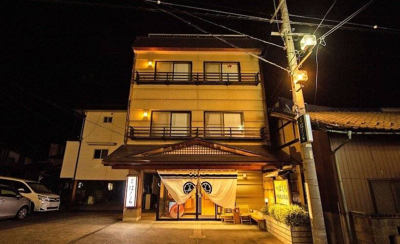 Ryokan Hakura