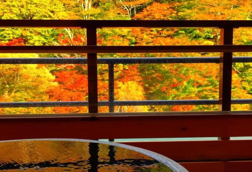 Shiobara Onsen Ryokan Kamiaizuya