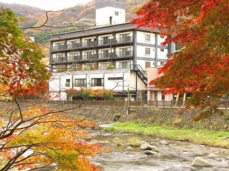 Shiobara Onsen Ryokan Kamiaizuya