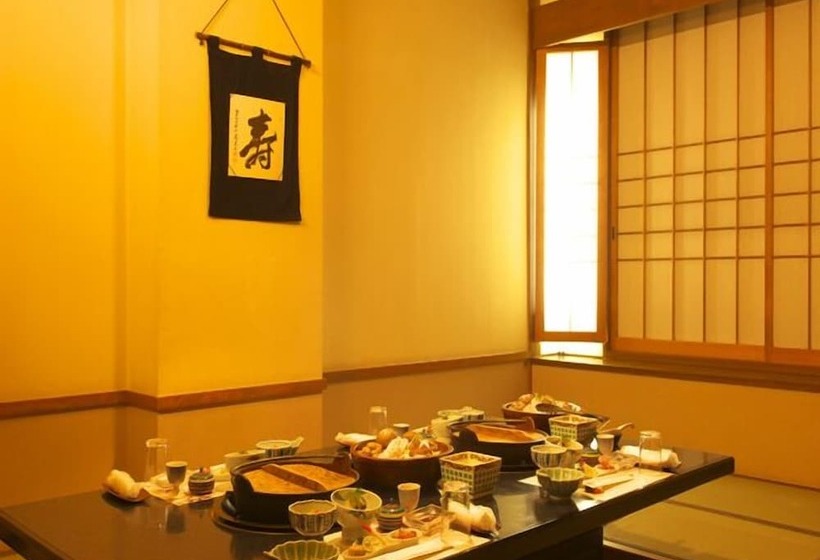 Shiobara Onsen Ryokan Kamiaizuya