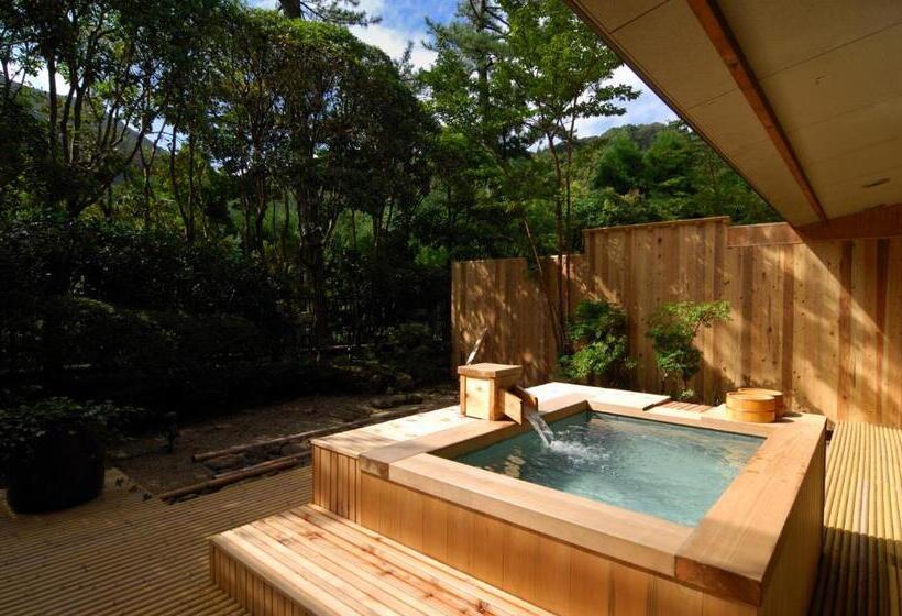 ريوكان Oku Yugawara Sansuirou