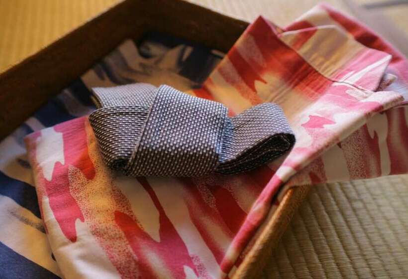 Yamashiro Onsen Ryokan Tatami