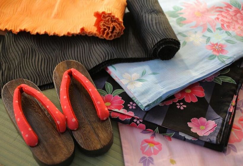 Yamashiro Onsen Ryokan Tatami