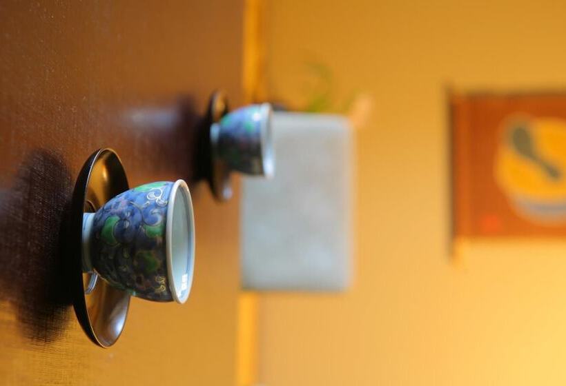 Yamashiro Onsen Ryokan Tatami