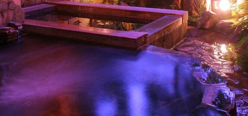 Yamashiro Onsen Ryokan Tatami