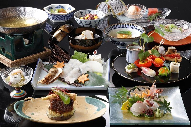 Рёкан Tsukihitei